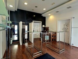 Nieruchomość komercyjna na sprzedaż – Przemyśl, ul. 3 Maja – 78 m² – bardzo dobry